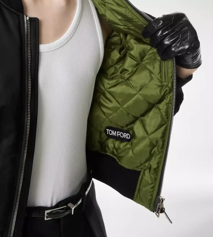 Bomber din satin de mătase Bomber din satin de mătase