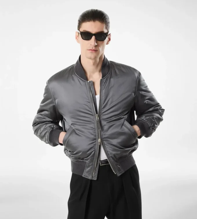 Bomber din satin de mătase Bomber din satin de mătase