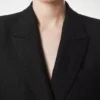 Jacheta cu două rânduri de nasturi și model în zig-zag Jacheta cu două rânduri de nasturi și model în zig-zag