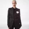 Jacheta cu un singur rând de nasturi din țesătură jacquard cu buline Jacheta cu un singur rând de nasturi din țesătură jacquard cu buline