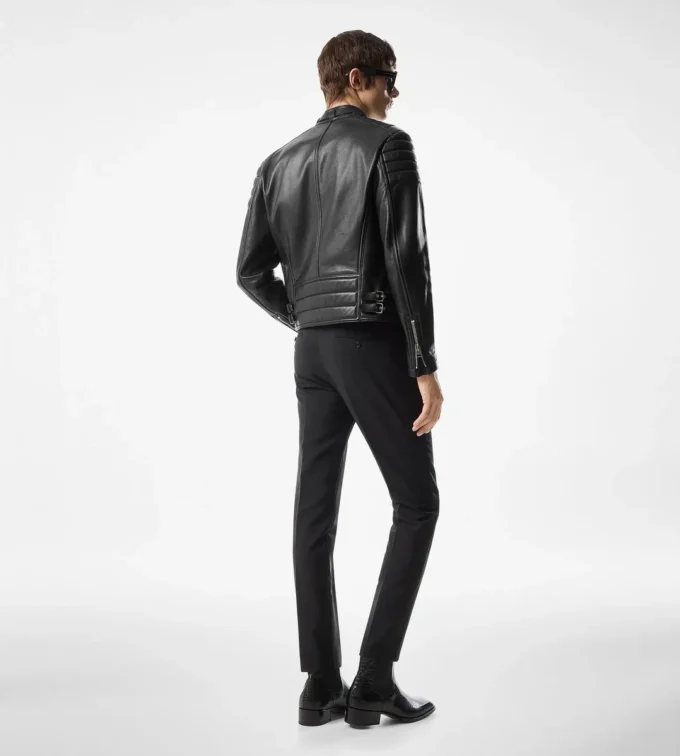 Jacheta de motociclist din piele cu fermoar Jacheta de motociclist din piele cu fermoar