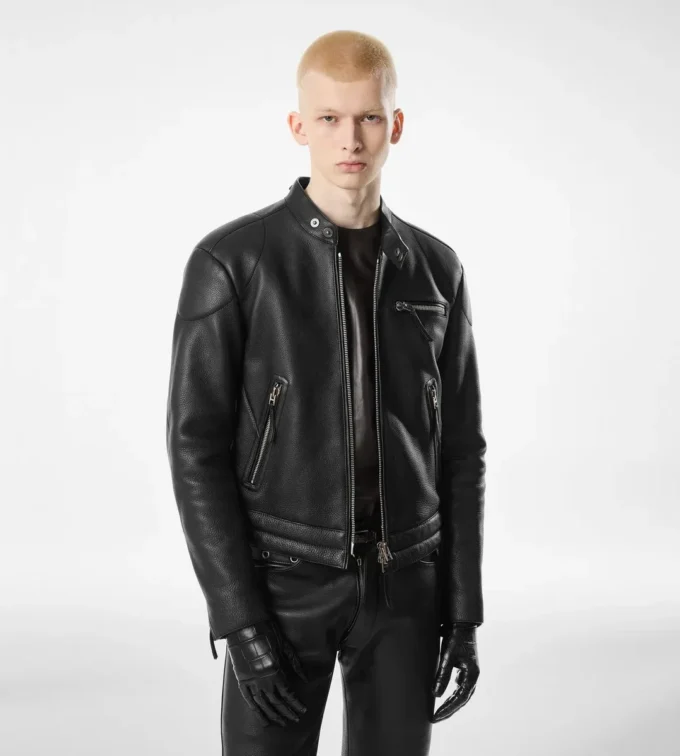 Jacheta de motociclist din piele cu fermoar Jacheta de motociclist din piele cu fermoar