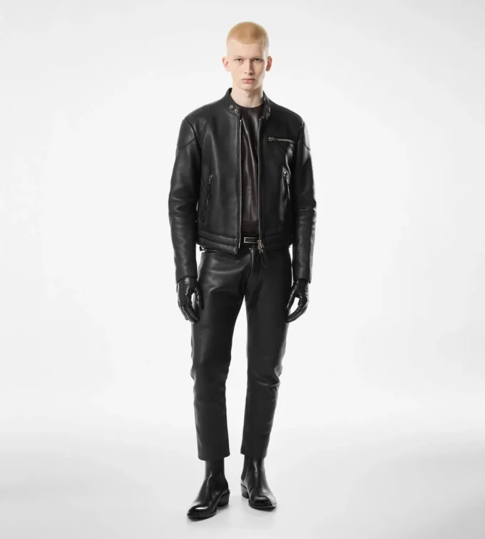 Jacheta de motociclist din piele cu fermoar Jacheta de motociclist din piele cu fermoar