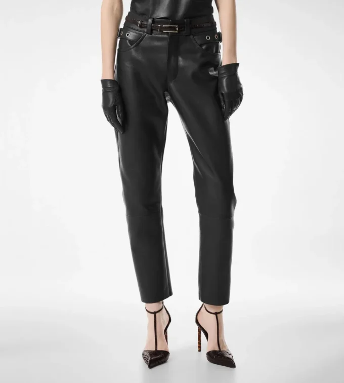 Pantaloni de motociclist din piele texturată Pantaloni de motociclist din piele texturată