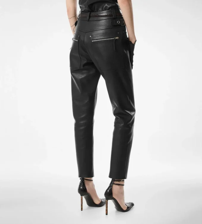 Pantaloni de motociclist din piele texturată Pantaloni de motociclist din piele texturată