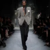 Pantaloni de smoking cu talie înaltă din amestec de lână și mătase Pantaloni de smoking cu talie înaltă din amestec de lână și mătase