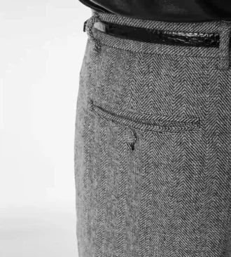 Pantaloni din piele de rechin cu model în zig-zag, care se pot despica în două