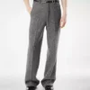 Pantaloni din piele de rechin cu model în zig-zag, care se pot despica în două Pantaloni din piele de rechin cu model în zig-zag, care se pot despica în două