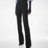 Pantaloni drepți croiți din amestec de lână și mătase Pantaloni drepți croiți din amestec de lână și mătase