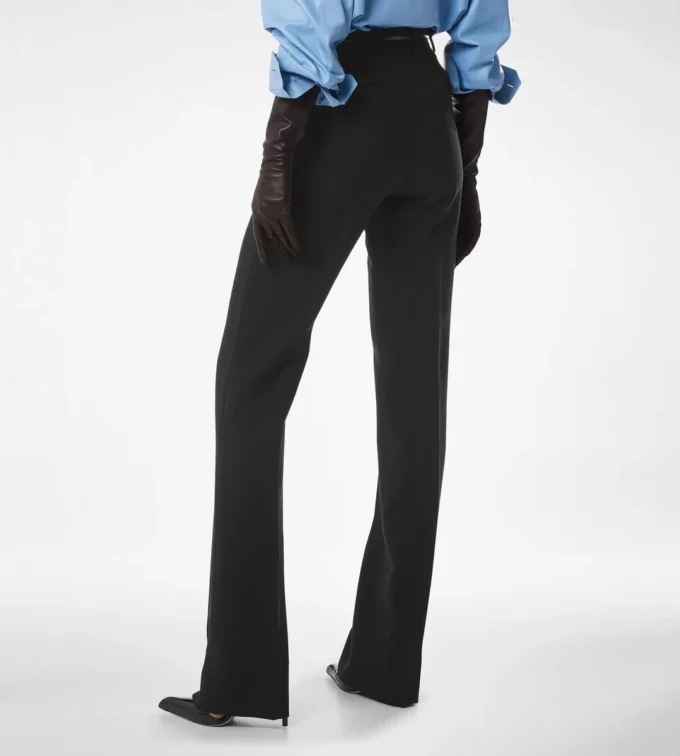 Pantaloni drepți croiți din amestec de lână și mătase Pantaloni drepți croiți din amestec de lână și mătase