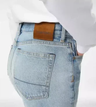 Pantaloni drepți din denim spălați cu pietre Pantaloni drepți din denim spălați cu pietre