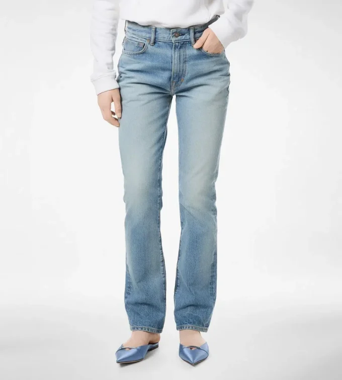 Pantaloni drepți din denim spălați cu pietre Pantaloni drepți din denim spălați cu pietre