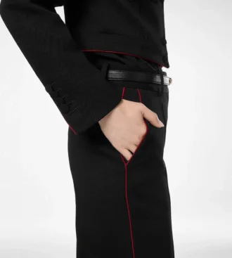 Pantaloni eleganți din gabardină de lână, cu bordură