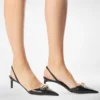 Pantofi din piele lucioasă cu baretă în formă de T Pantofi din piele lucioasă cu baretă în formă de T