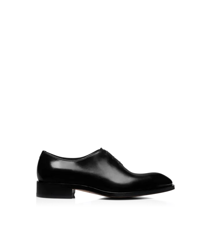 Pantofi din piele lustruită, cu șireturi Pantofi din piele lustruită, cu șireturi