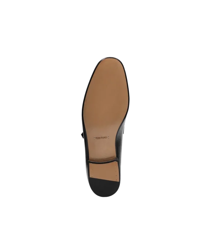Pantofi loafer din piele suplă cu bandă răsucită și cataramă Gigi Pantofi loafer din piele suplă cu bandă răsucită și cataramă Gigi