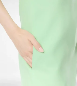 Rochie de cocktail asimetrică, fără bretele, din mătase elastică dublă georgette Rochie de cocktail asimetrică, fără bretele, din mătase elastică dublă georgette