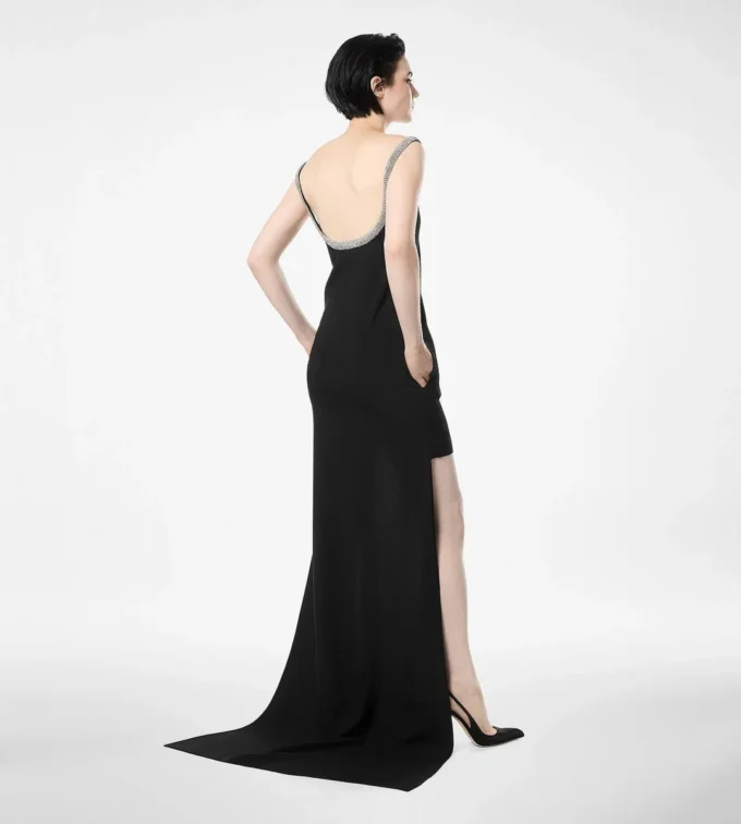 Rochie de cocktail asimetrică, fără mâneci, cu broderie din cristale Rochie de cocktail asimetrică, fără mâneci, cu broderie din cristale