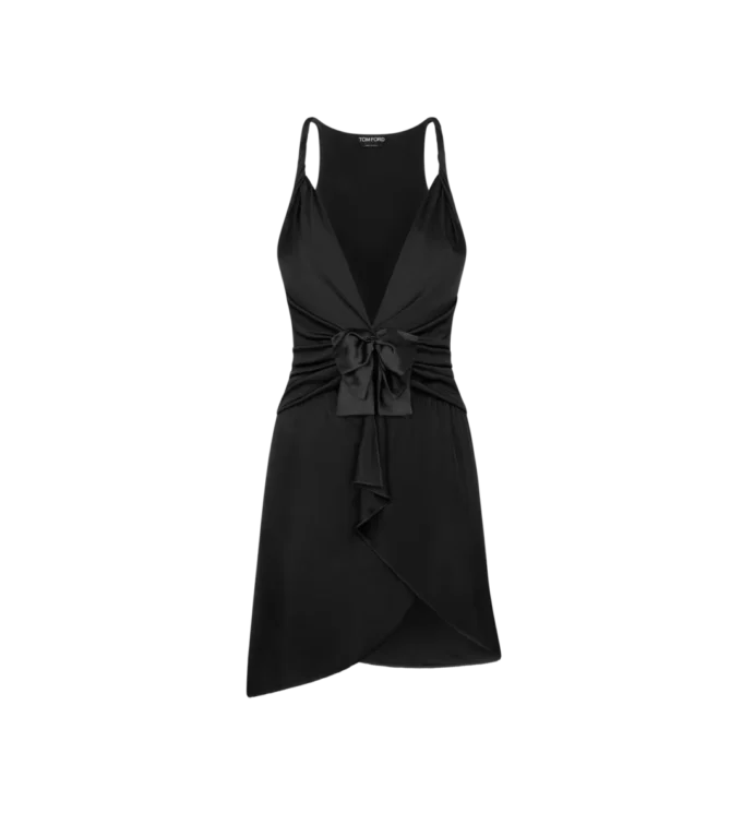 Rochie de cocktail cu decolteu în V și pliuri Rochie de cocktail cu decolteu în V și pliuri