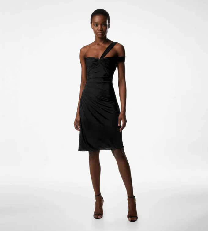Rochie de cocktail cu un umăr și față răsucită