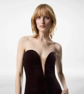 Rochie de cocktail din catifea fără bretele