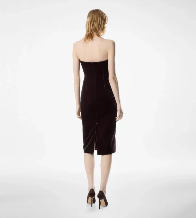 Rochie de cocktail din catifea fără bretele Rochie de cocktail din catifea fără bretele