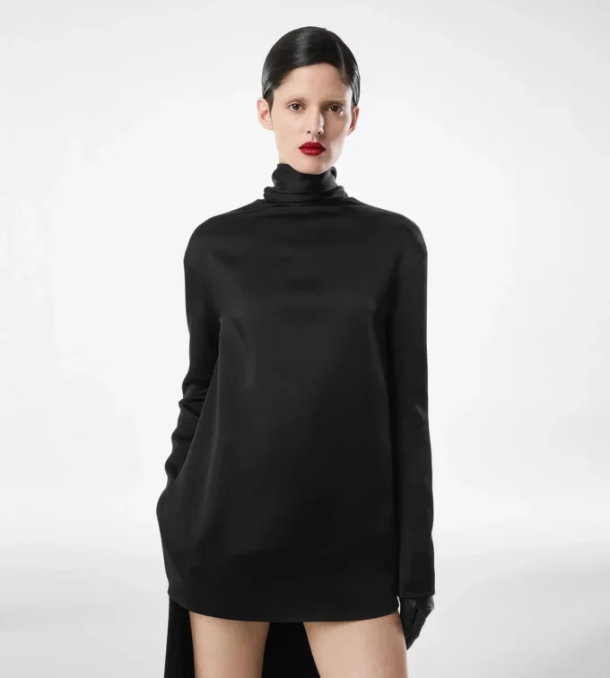 Rochie de cocktail din crep lucios cu guler înalt Rochie de cocktail din crep lucios cu guler înalt