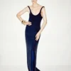 Rochie de seară asimetrică, fără mâneci, din mătase brodată cu paiete Rochie de seară asimetrică, fără mâneci, din mătase brodată cu paiete