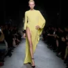 Rochie de seară cu mâneci lungi din jersey creponat Rochie de seară cu mâneci lungi din jersey creponat
