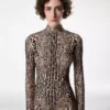 Rochie de seară cu mâneci lungi și guler înalt Rochie de seară cu mâneci lungi și guler înalt