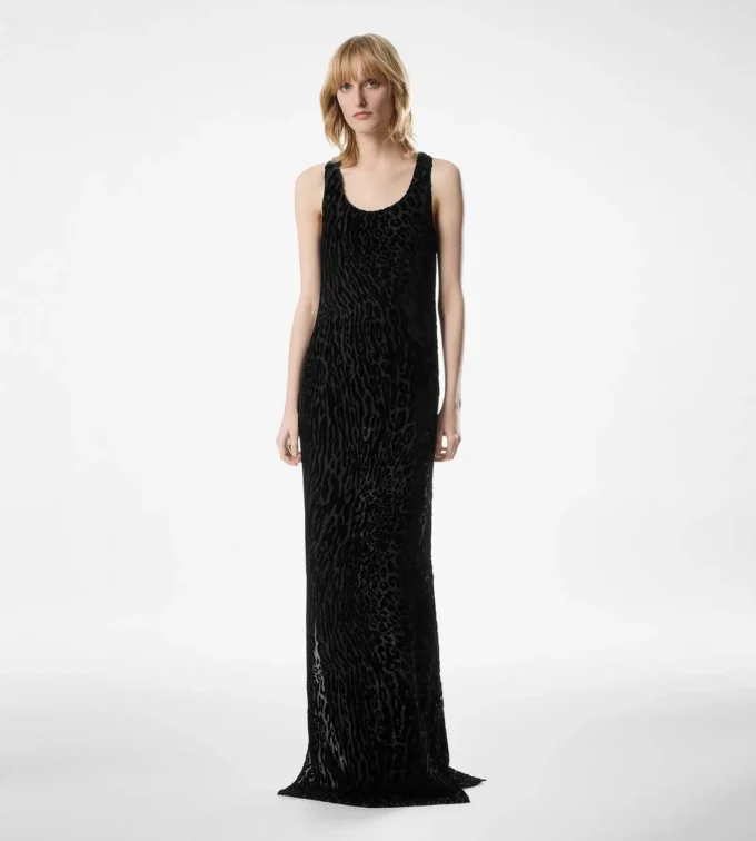 Rochie de seară cu spate în formă de U