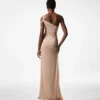 Rochie de seară cu un umăr și față răsucită Rochie de seară cu un umăr și față răsucită