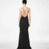 Rochie de seară din crep de mătase cu buline și detalii din dantelă Rochie de seară din crep de mătase cu buline și detalii din dantelă