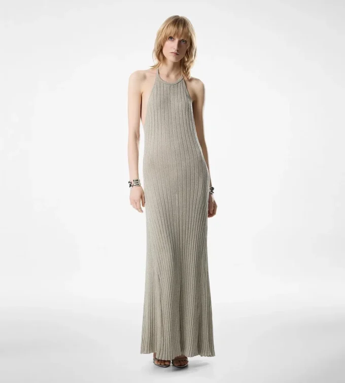 Rochie lungă cu gât halter, spate decupat și placă metalică Tom Ford Rochie lungă cu gât halter, spate decupat și placă metalică Tom Ford