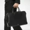 Servietă minimalistă din piele granulată Servietă minimalistă din piele granulată