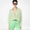 Tricou oversized din cașmir și mătase ultra-moale, cu guler polo deschis